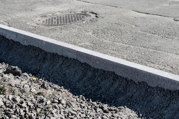Cost of Sidewalk Curbing Repair in Anderson